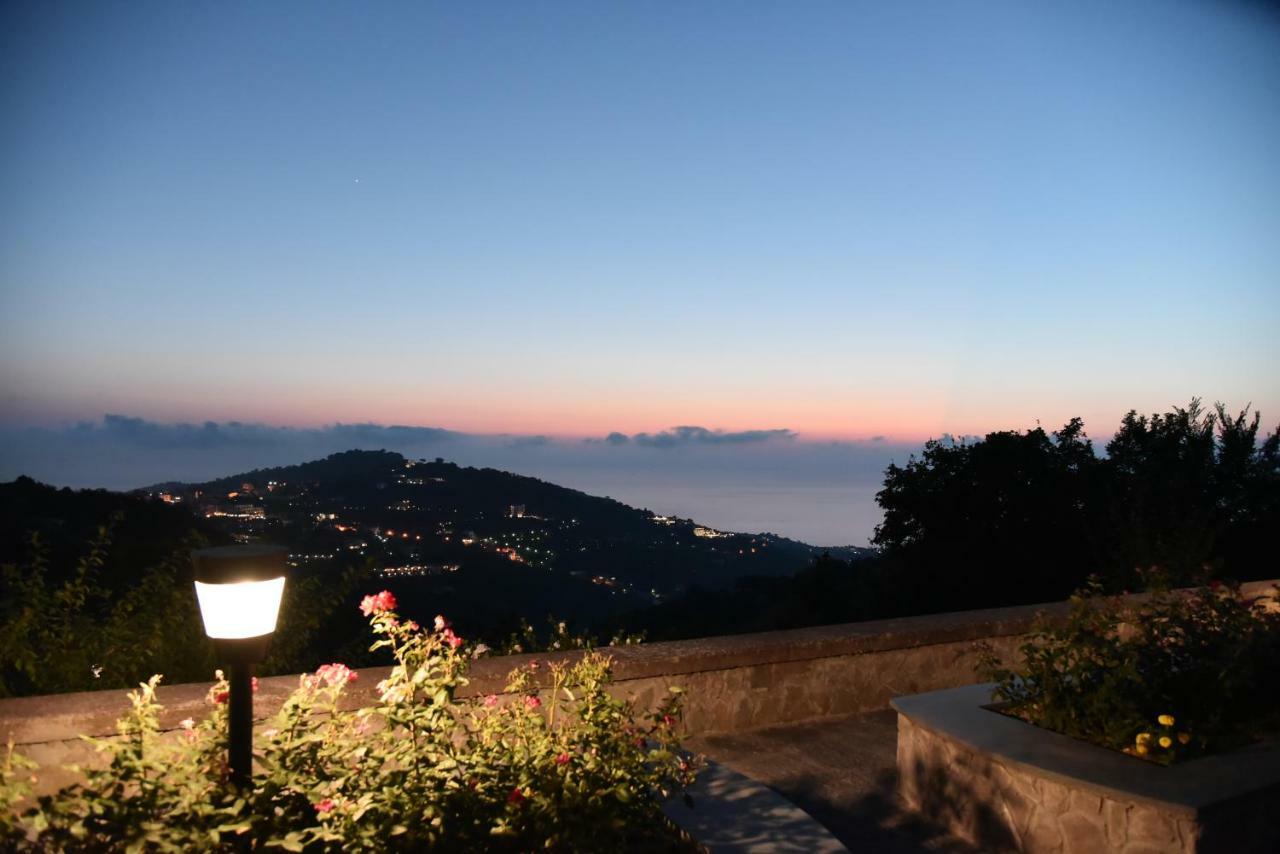 Villa Mambrini ソレント エクステリア 写真